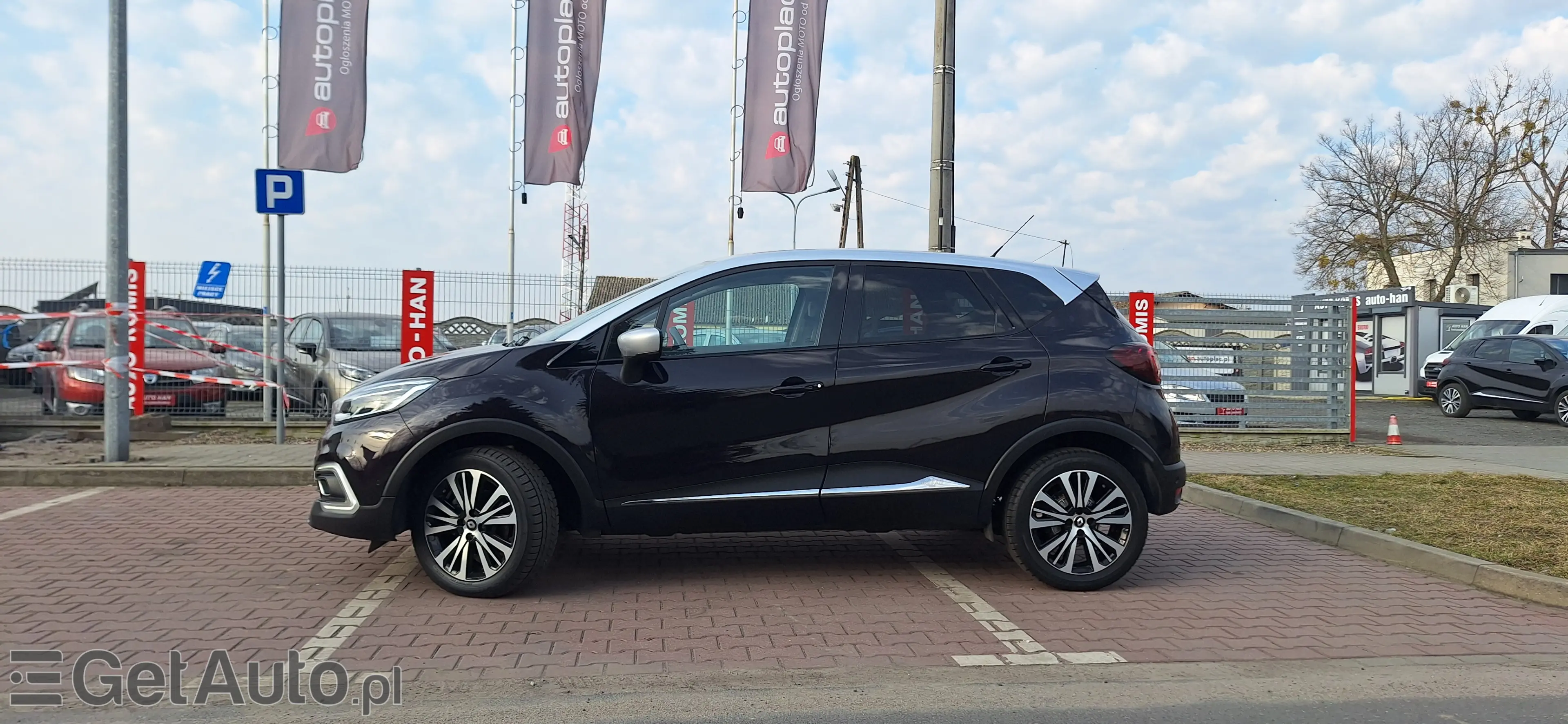 RENAULT Captur Initiale Paris
