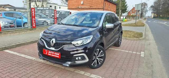 RENAULT Captur Initiale Paris