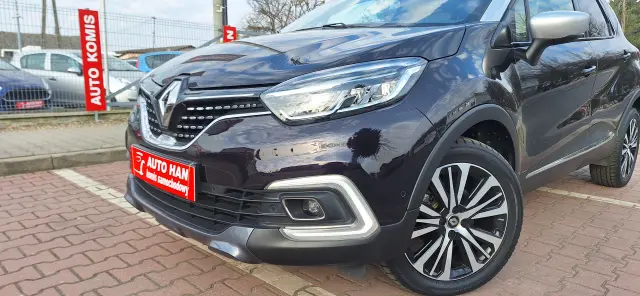 RENAULT Captur Initiale Paris