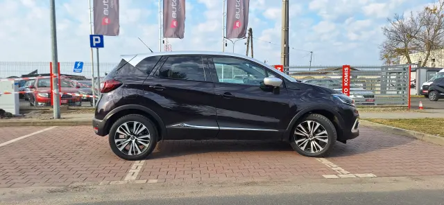 RENAULT Captur Initiale Paris