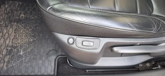 RENAULT Captur Initiale Paris