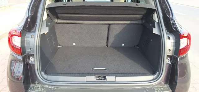 RENAULT Captur Initiale Paris