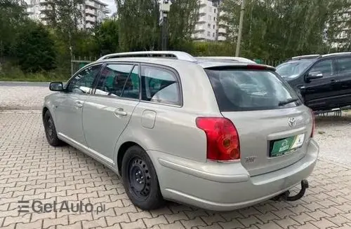 TOYOTA Avensis 