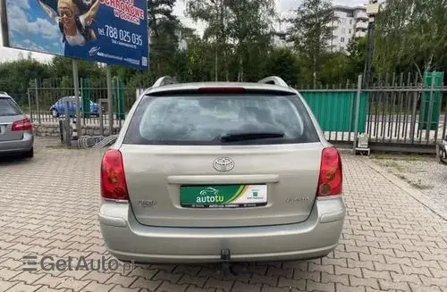 TOYOTA Avensis 