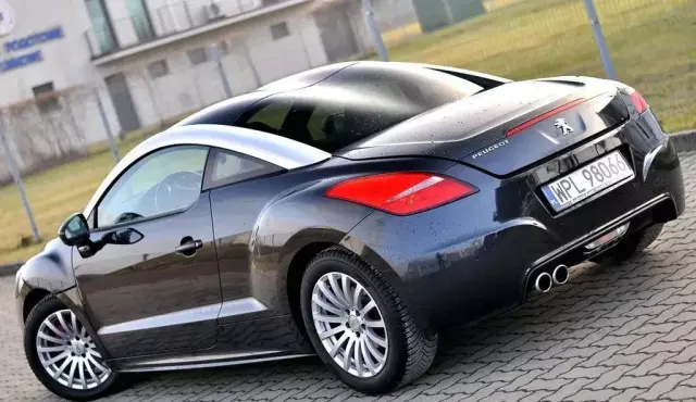 PEUGEOT RCZ 