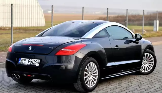 PEUGEOT RCZ 