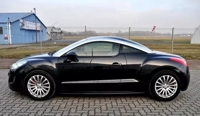 PEUGEOT RCZ 