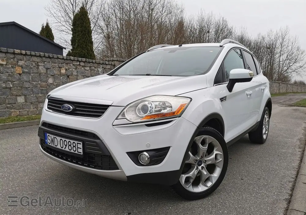 FORD Kuga 2.0 TDCi 2x4 Titanium