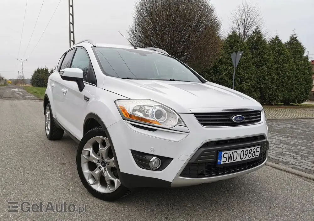 FORD Kuga 2.0 TDCi 2x4 Titanium