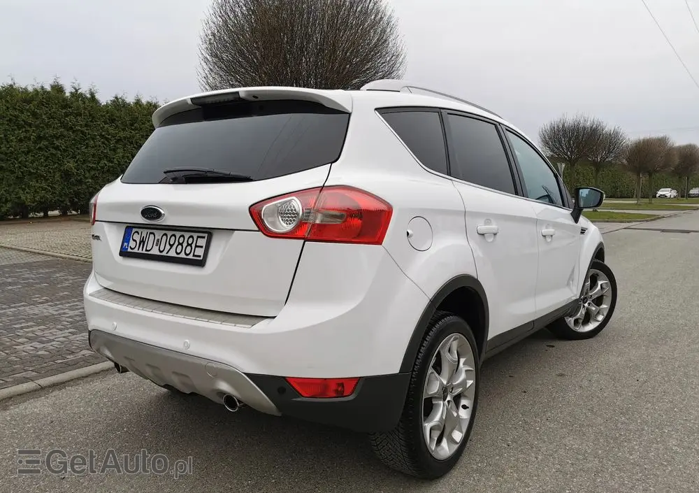 FORD Kuga 2.0 TDCi 2x4 Titanium