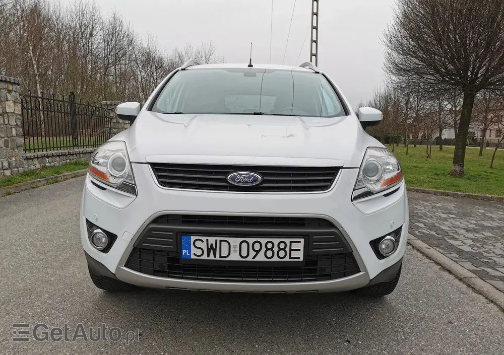 FORD Kuga 2.0 TDCi 2x4 Titanium