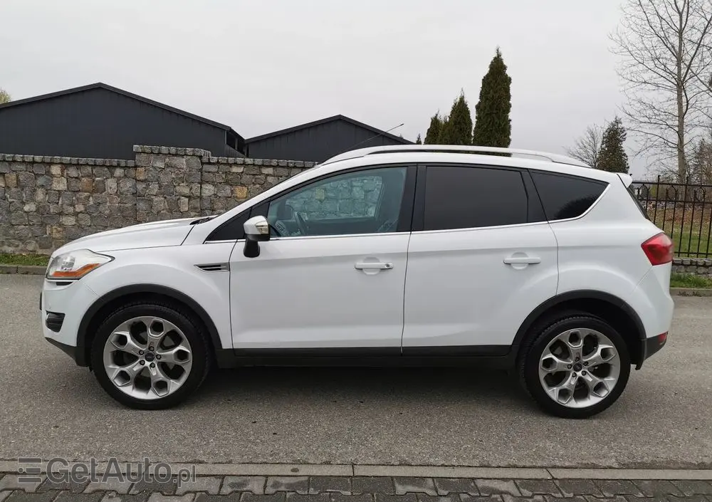 FORD Kuga 2.0 TDCi 2x4 Titanium