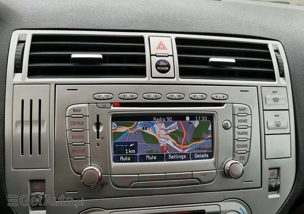 FORD Kuga 2.0 TDCi 2x4 Titanium