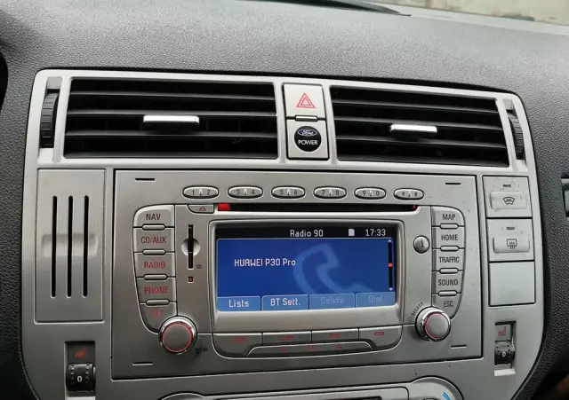 FORD Kuga 2.0 TDCi 2x4 Titanium