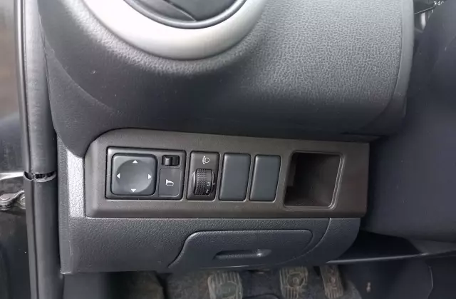 NISSAN Note 1.4 i 16V (88 KM)