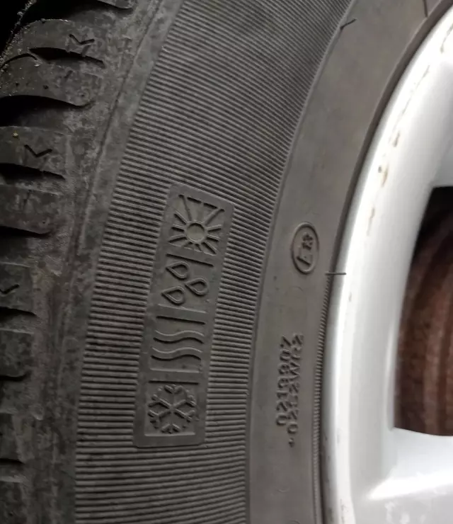 NISSAN Note 1.4 i 16V (88 KM)