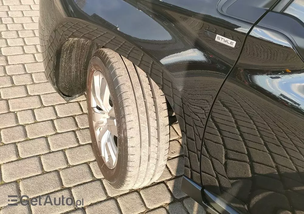 PEUGEOT 2008 1.2 Pure Tech Style