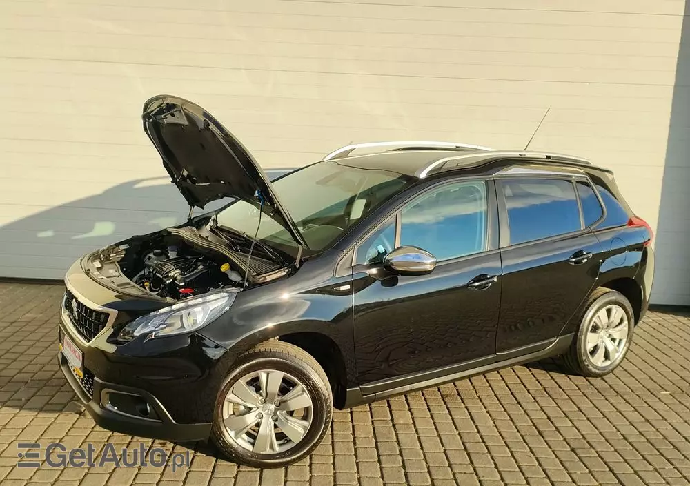 PEUGEOT 2008 1.2 Pure Tech Style