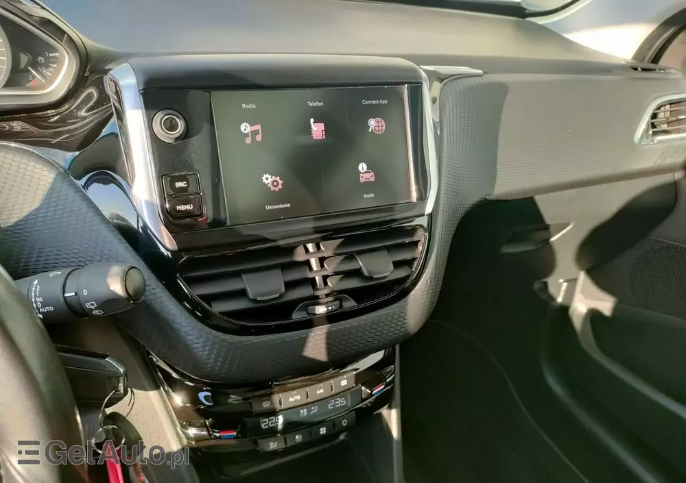 PEUGEOT 2008 1.2 Pure Tech Style