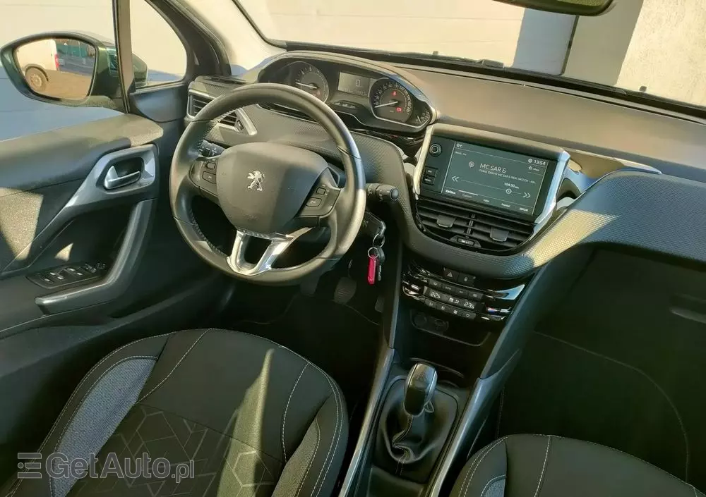 PEUGEOT 2008 1.2 Pure Tech Style