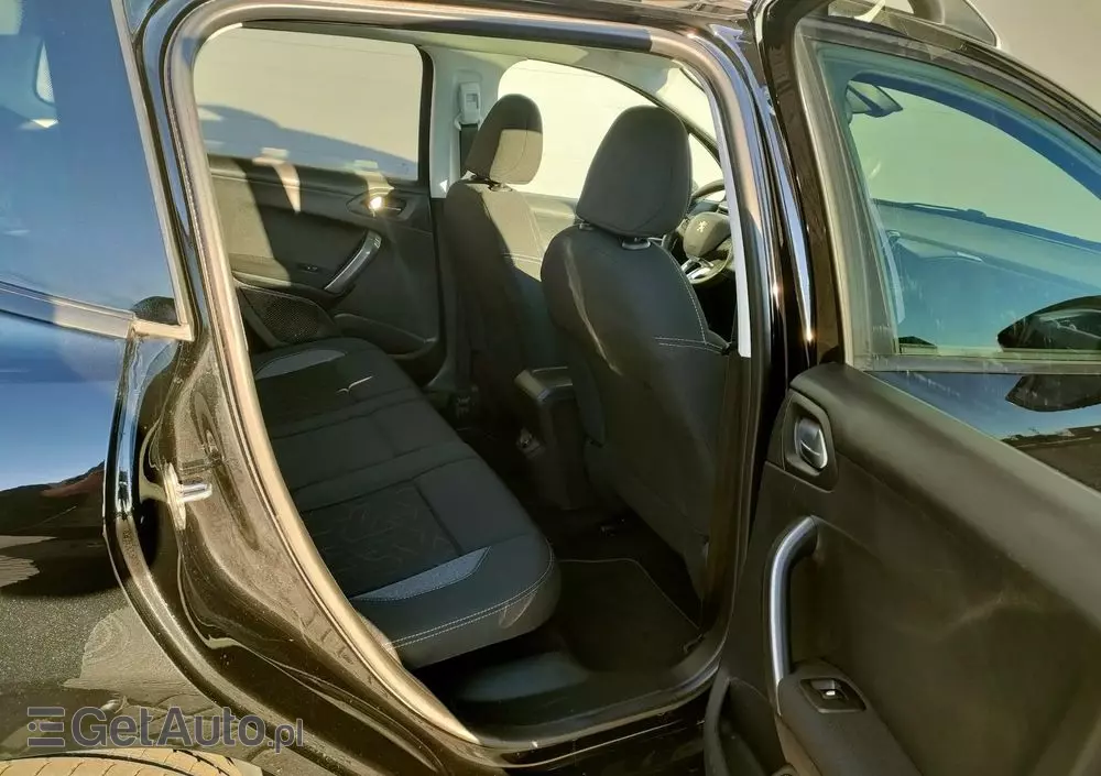 PEUGEOT 2008 1.2 Pure Tech Style