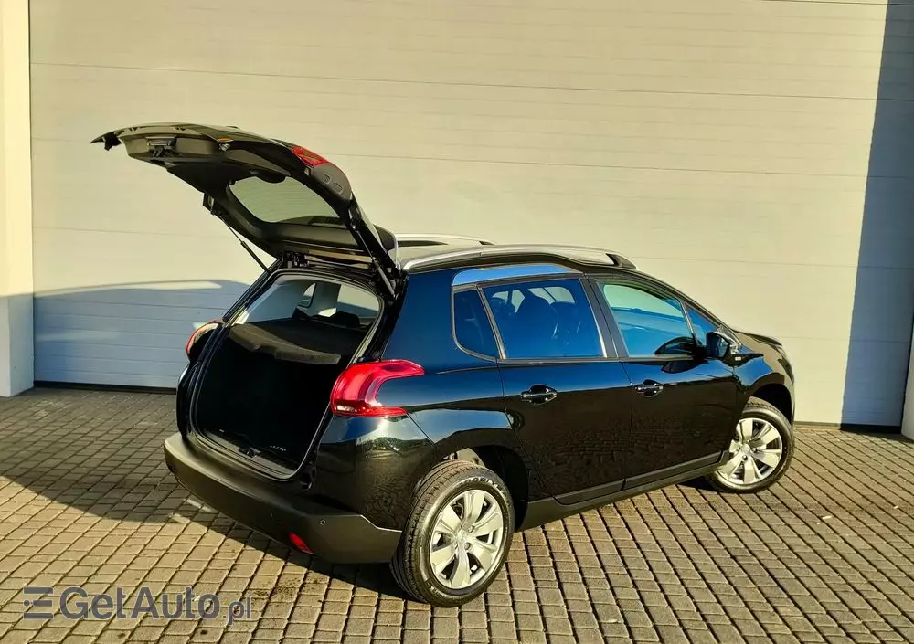 PEUGEOT 2008 1.2 Pure Tech Style