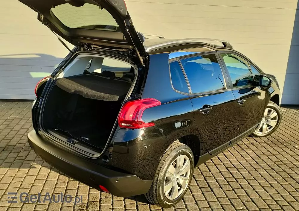PEUGEOT 2008 1.2 Pure Tech Style