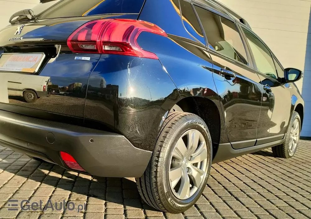 PEUGEOT 2008 1.2 Pure Tech Style