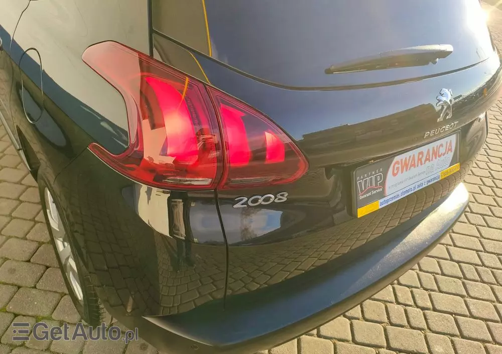 PEUGEOT 2008 1.2 Pure Tech Style