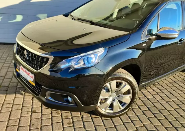 PEUGEOT 2008 1.2 Pure Tech Style