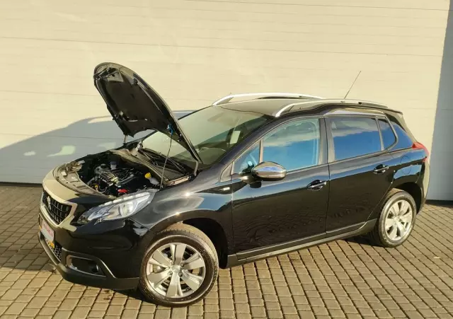 PEUGEOT 2008 1.2 Pure Tech Style