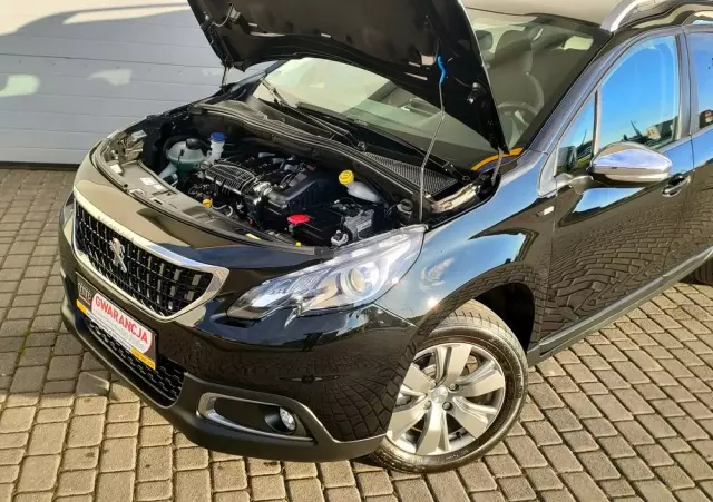 PEUGEOT 2008 1.2 Pure Tech Style
