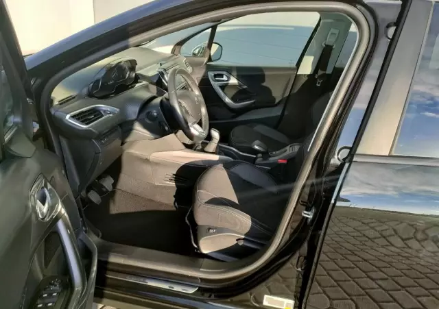 PEUGEOT 2008 1.2 Pure Tech Style