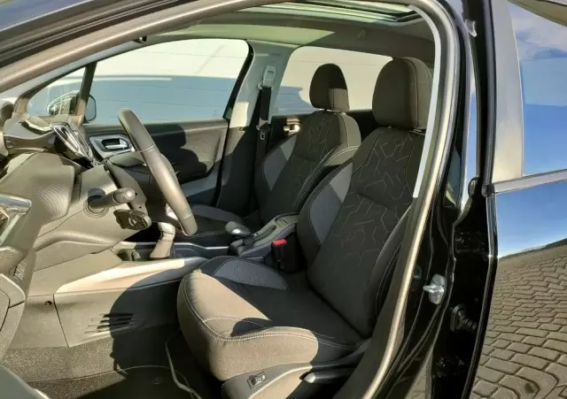 PEUGEOT 2008 1.2 Pure Tech Style