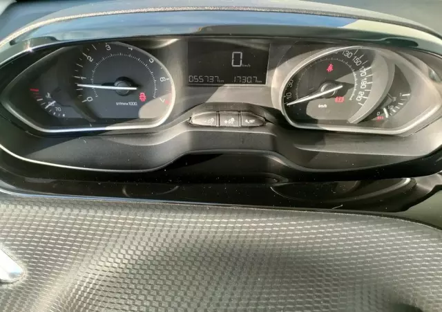 PEUGEOT 2008 1.2 Pure Tech Style