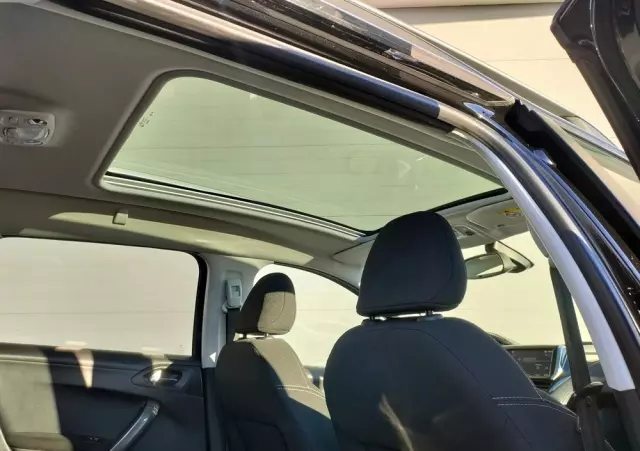 PEUGEOT 2008 1.2 Pure Tech Style