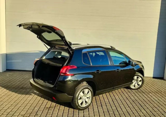 PEUGEOT 2008 1.2 Pure Tech Style