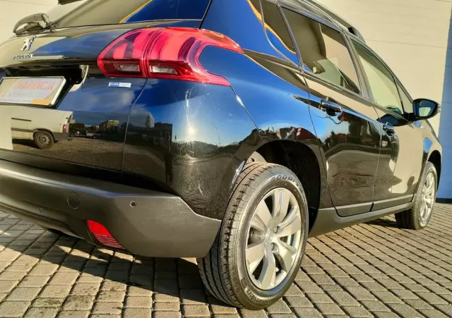PEUGEOT 2008 1.2 Pure Tech Style
