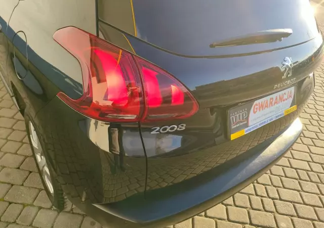 PEUGEOT 2008 1.2 Pure Tech Style