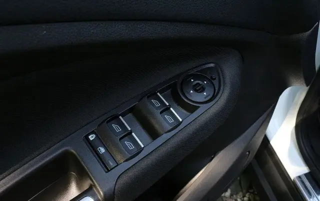 FORD Grand C-MAX 1.5 TDCi Start-Stopp-System Titanium