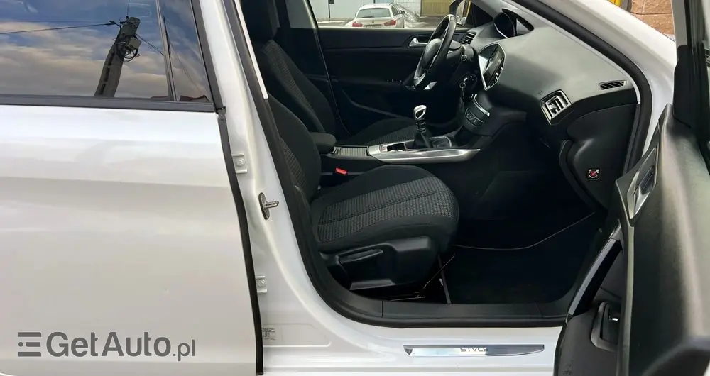 PEUGEOT 308 1.5 BlueHDi Active Pack Business S&S