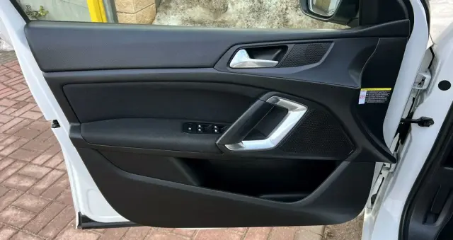 PEUGEOT 308 1.5 BlueHDi Active Pack Business S&S