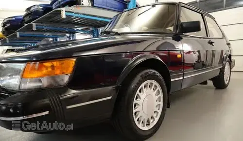 SAAB 900i 