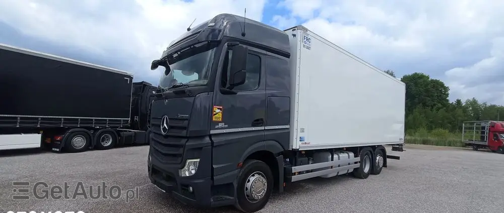 MERCEDES-BENZ Actros 2545 6x2 Chłodnia 22 palety 