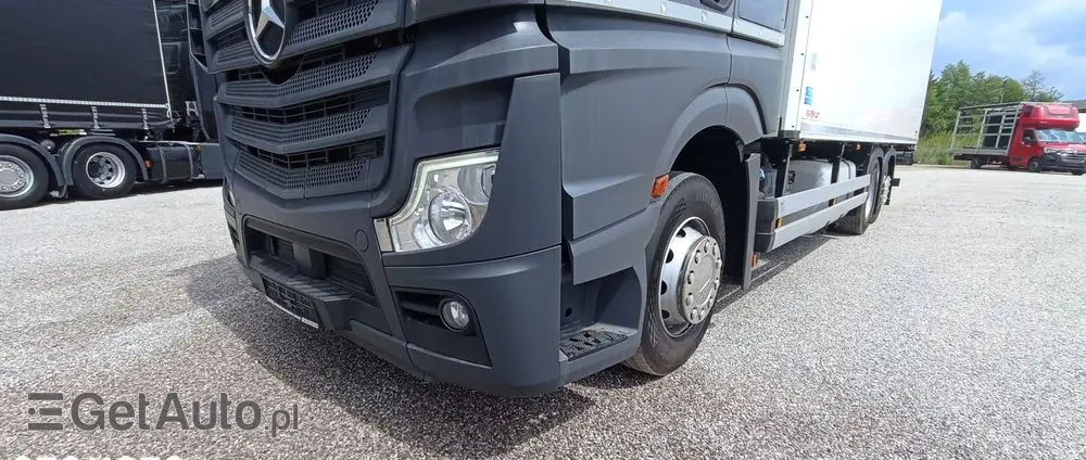 MERCEDES-BENZ Actros 2545 6x2 Chłodnia 22 palety 