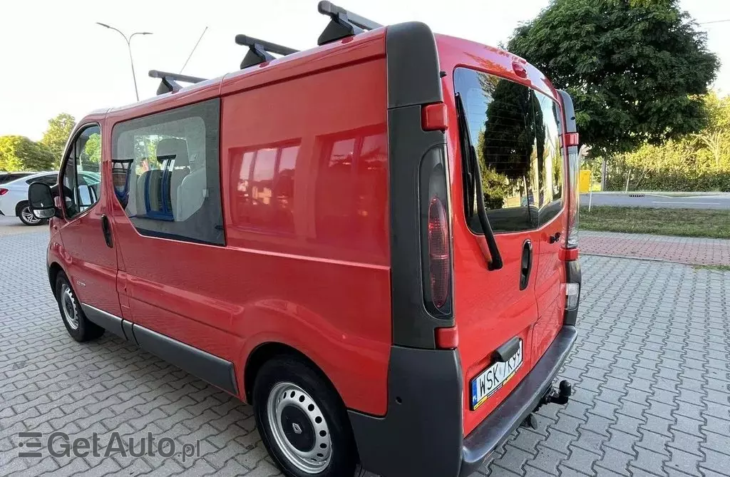 RENAULT Trafic 