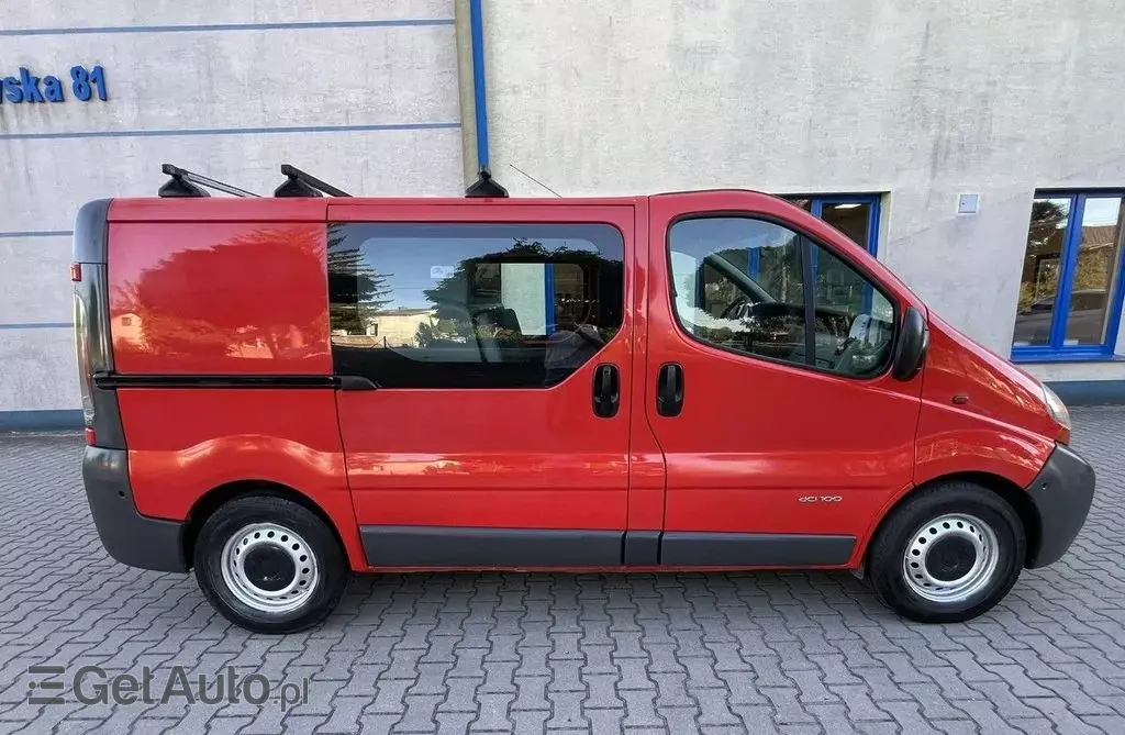 RENAULT Trafic 