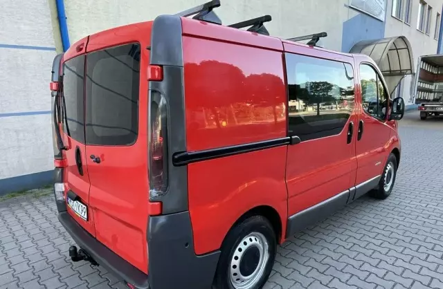 RENAULT Trafic 