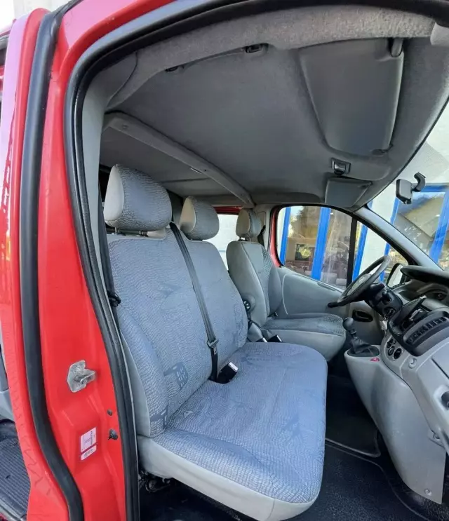 RENAULT Trafic 