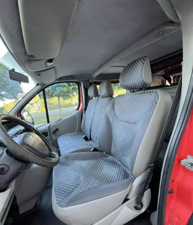 RENAULT Trafic 